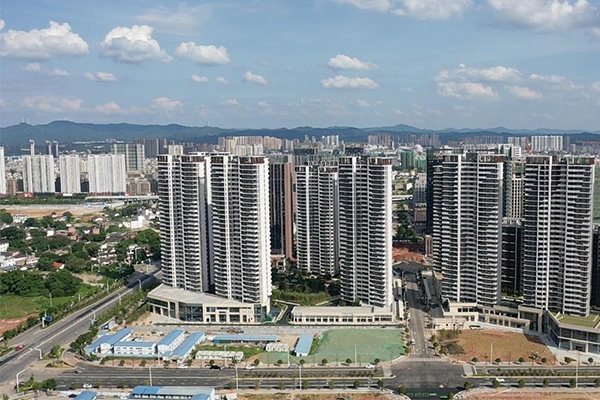 城發(fā)東山之冠周邊市政道路項目順利通車(chē)